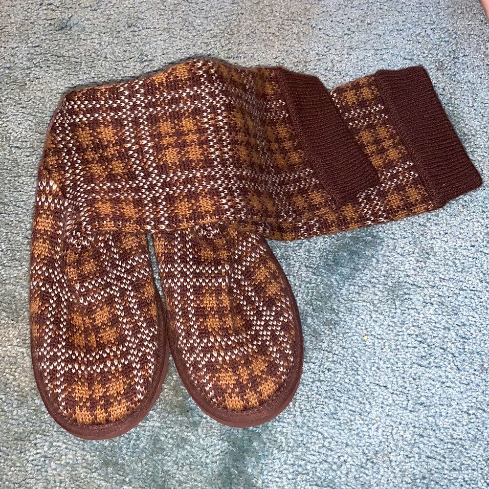 UGG brown plaid boots
